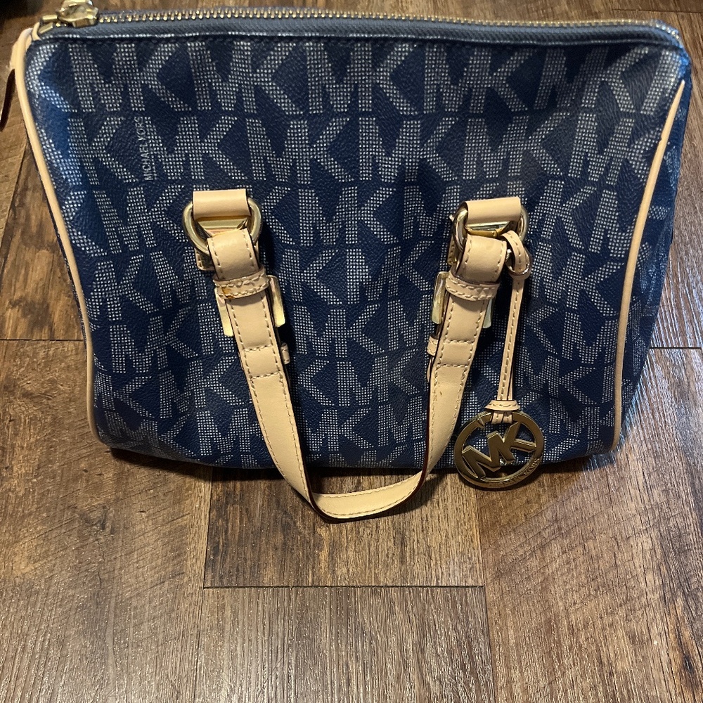 Michael Kors purse